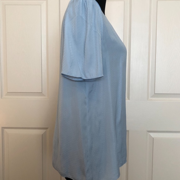 H&M Blue Top - Picture 2 of 3